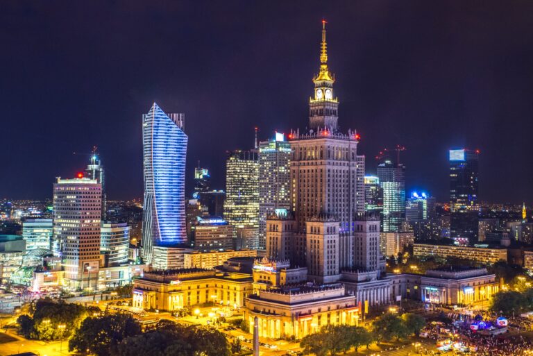 Warszawa nocą, widok na Pałac Kultury