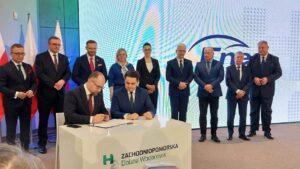 Podpisanie umowy w Zachodniopomorskiej Dolinie Wodorowej
