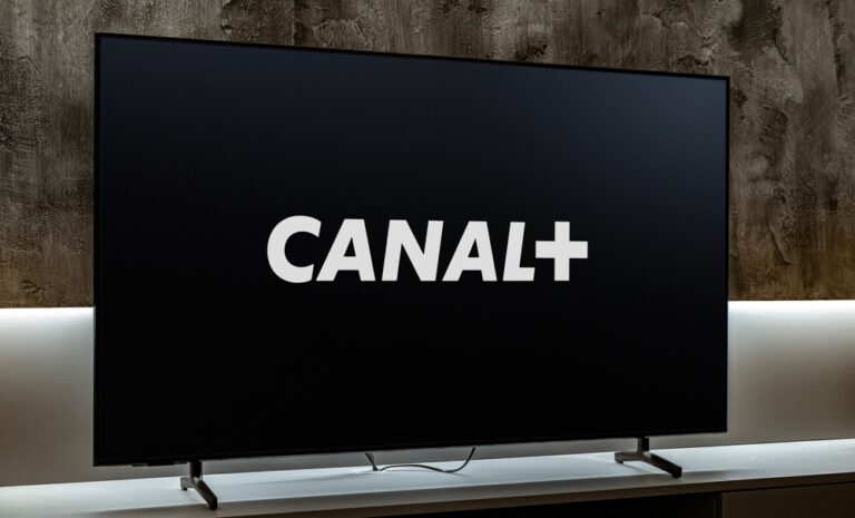 Telewizor z logo CANAL+