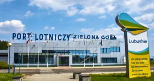Port Lotniczy Zielona Góra, budynek terminalu