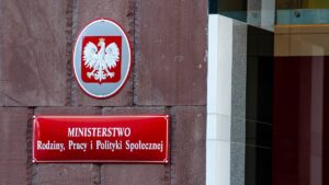 Wejście do ministerstwa rodziny, pracy, polityki społecznej