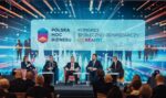Panel dyskusyjny na kongresie społeczno-gospodarczym w Polsce.