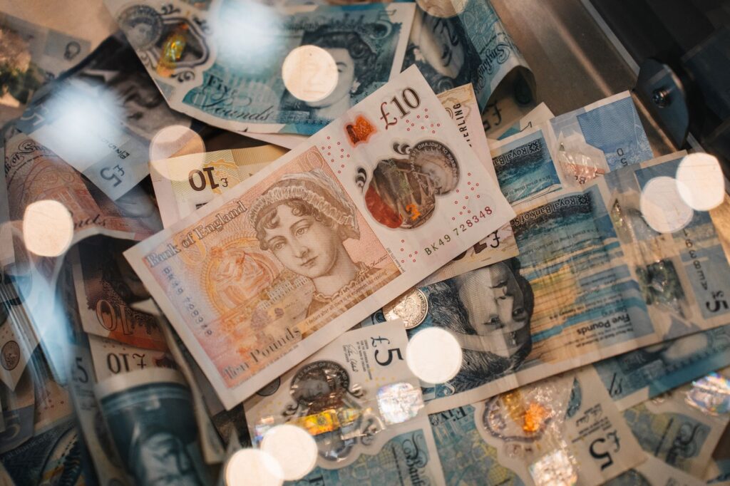 [DO SPRAWDZENIA] Funt podrożał o 0,37% w ciągu trzech tygodni – co pokazują dane NBP o GBP/PLN?