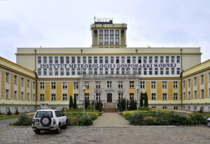 IMGW-PIB: instytucja od burz, powodzi i niewyjaśnionych milczeń