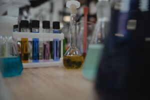 Elektronika pod lupą UOKiK: szkodliwe substancje w gadżetach i zmowy cenowe w dystrybucji
