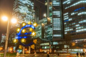 EBC wstrzyma podwyżki w lipcu? Eksperci mówią jasno, co to znaczy dla oszczędzających